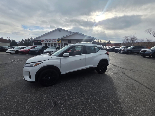 2022 Nissan Kicks Sv